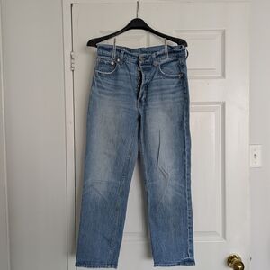 GAP Women's Light Blue Straight Leg Jeans